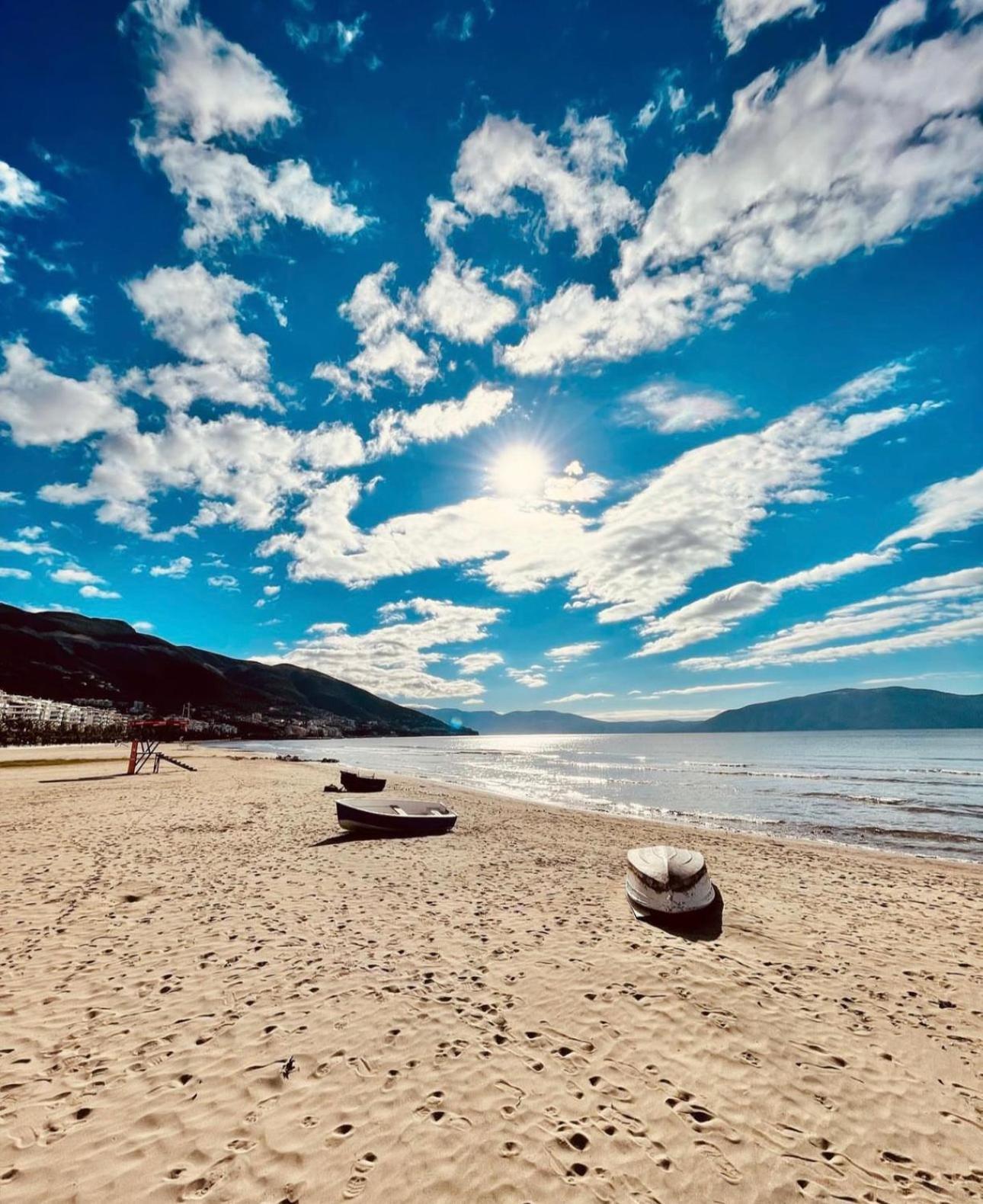 Kevin's Lungomare Lägenhet Vlorë